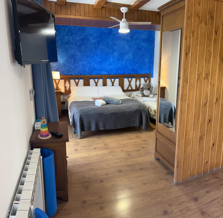 Apartaments Arenys De Boi โบอี ภายนอก รูปภาพ