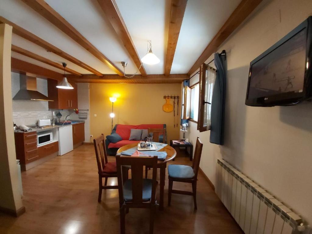 Apartaments Arenys De Boi โบอี ภายนอก รูปภาพ